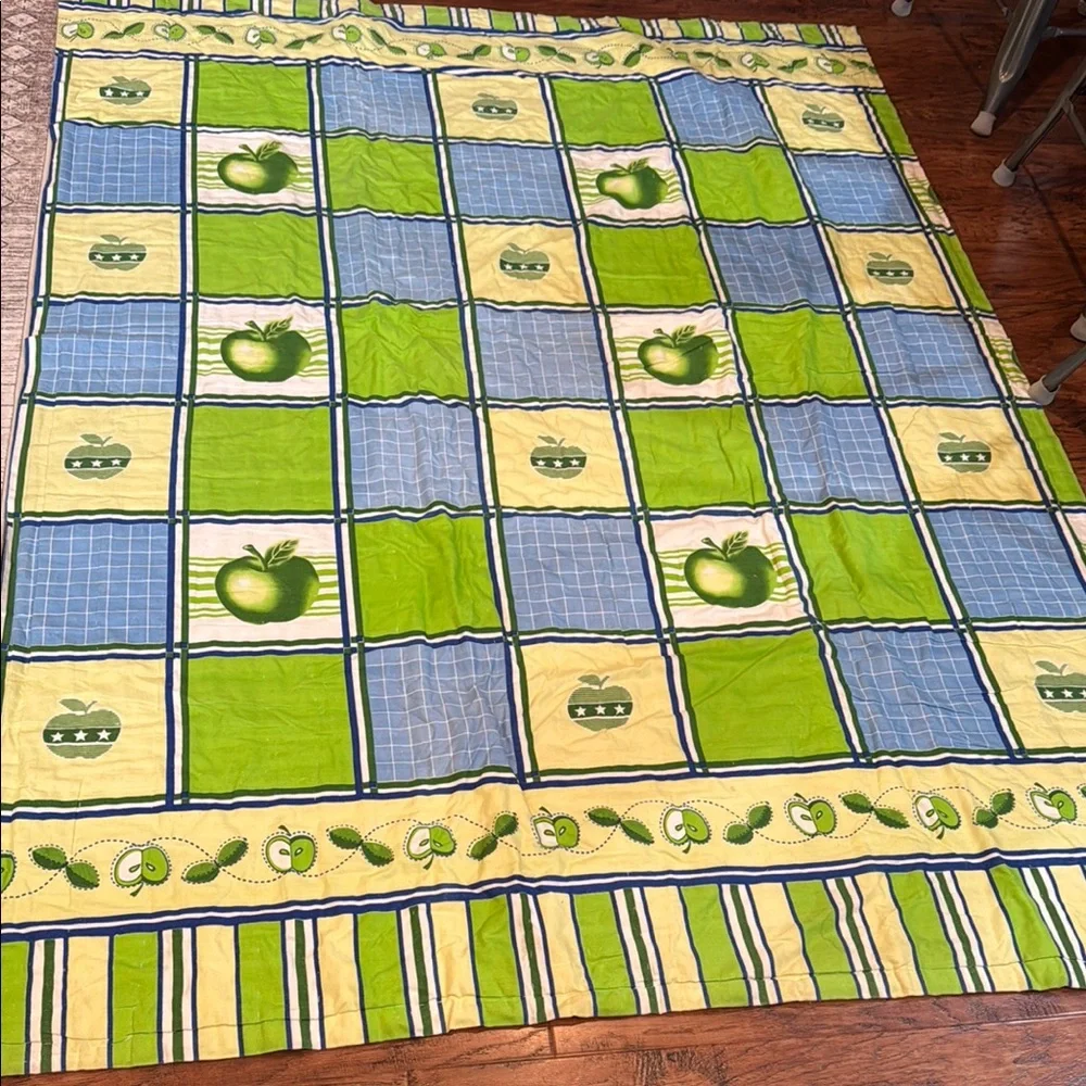Vintage Orange and Green Teddy Bear Quilt
